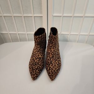 ✨CIRCUS by Sam Edelman leopard booties